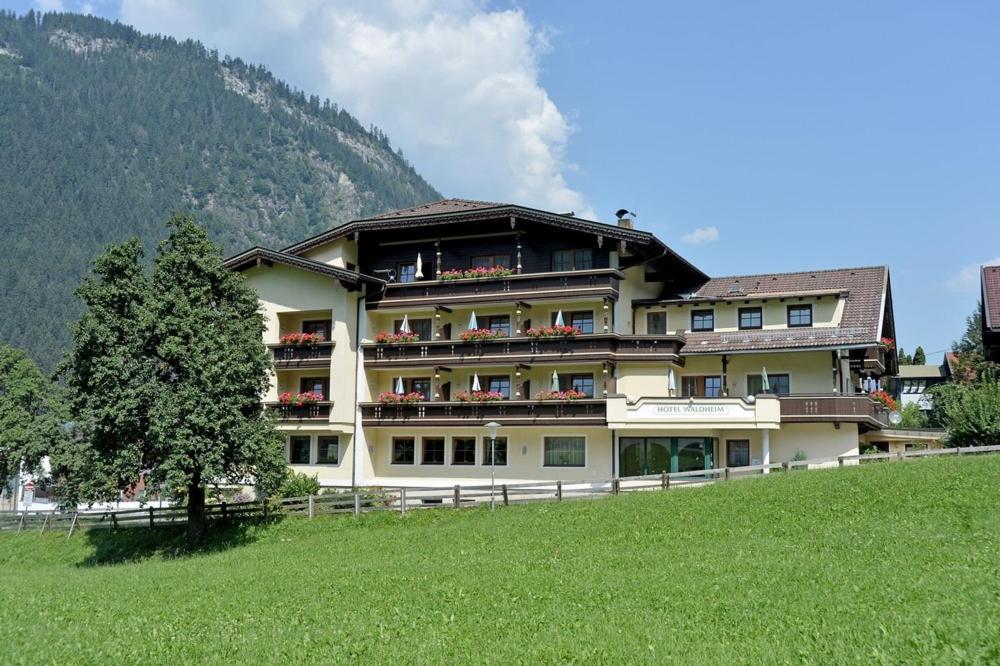 Hotel Waldheim Garni Mayrhofen Eksteriør billede